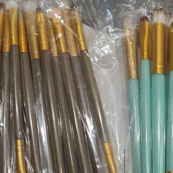 20Pcs/Sets Eye Shadow Foundation Eyebrow Lip Brus - Picture 2 of 2